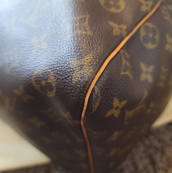 Louis Vuitton Keepall 60 - Picture 14 of 16